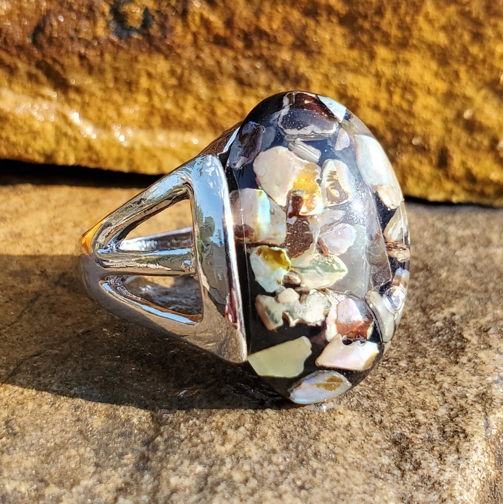 Silver natural crushed abalone ring size 7.5 - Picture 1 of 9